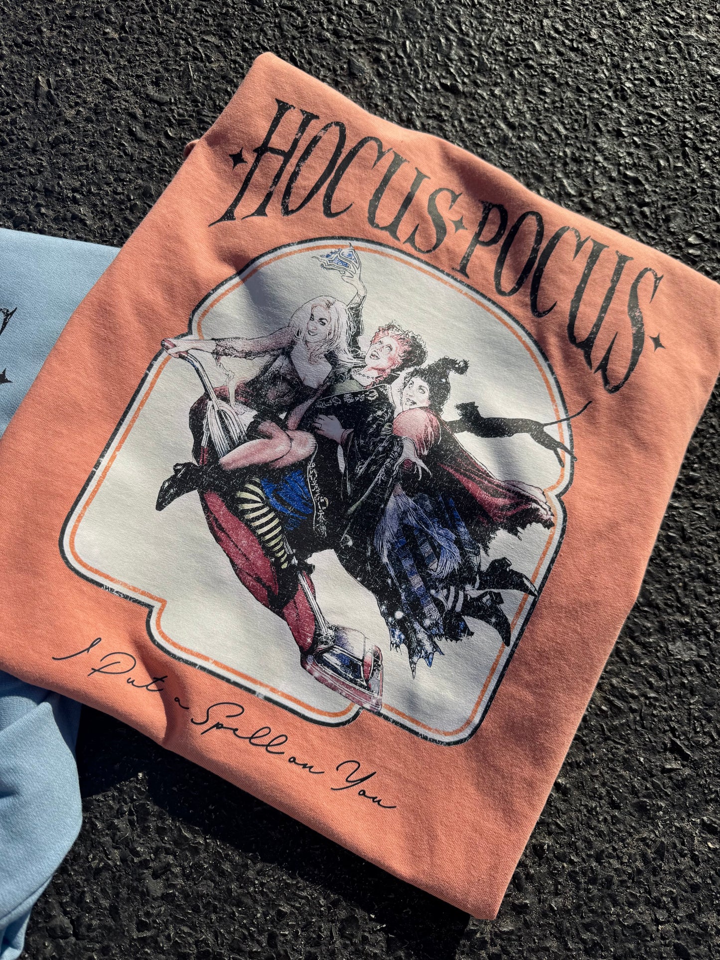 HOCUS POCUS I PUT A SPELL ON YOU GRAPHIC TEE