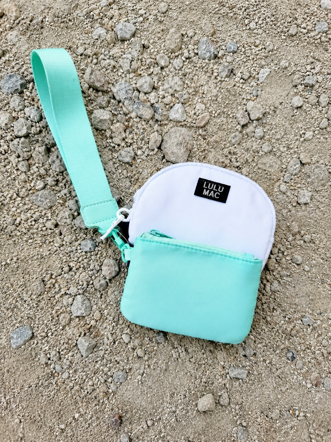 MINT/WHITE LULU MAC DOUBLE POUCH WRISTLETS