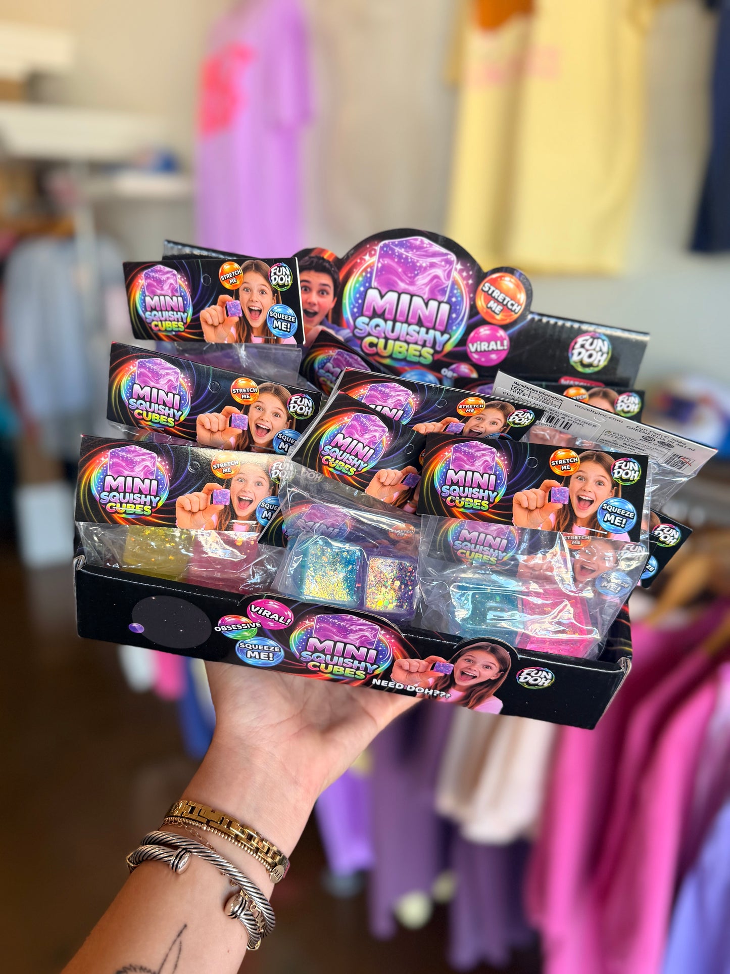 FUN DOH MINI SQUISH CUBES