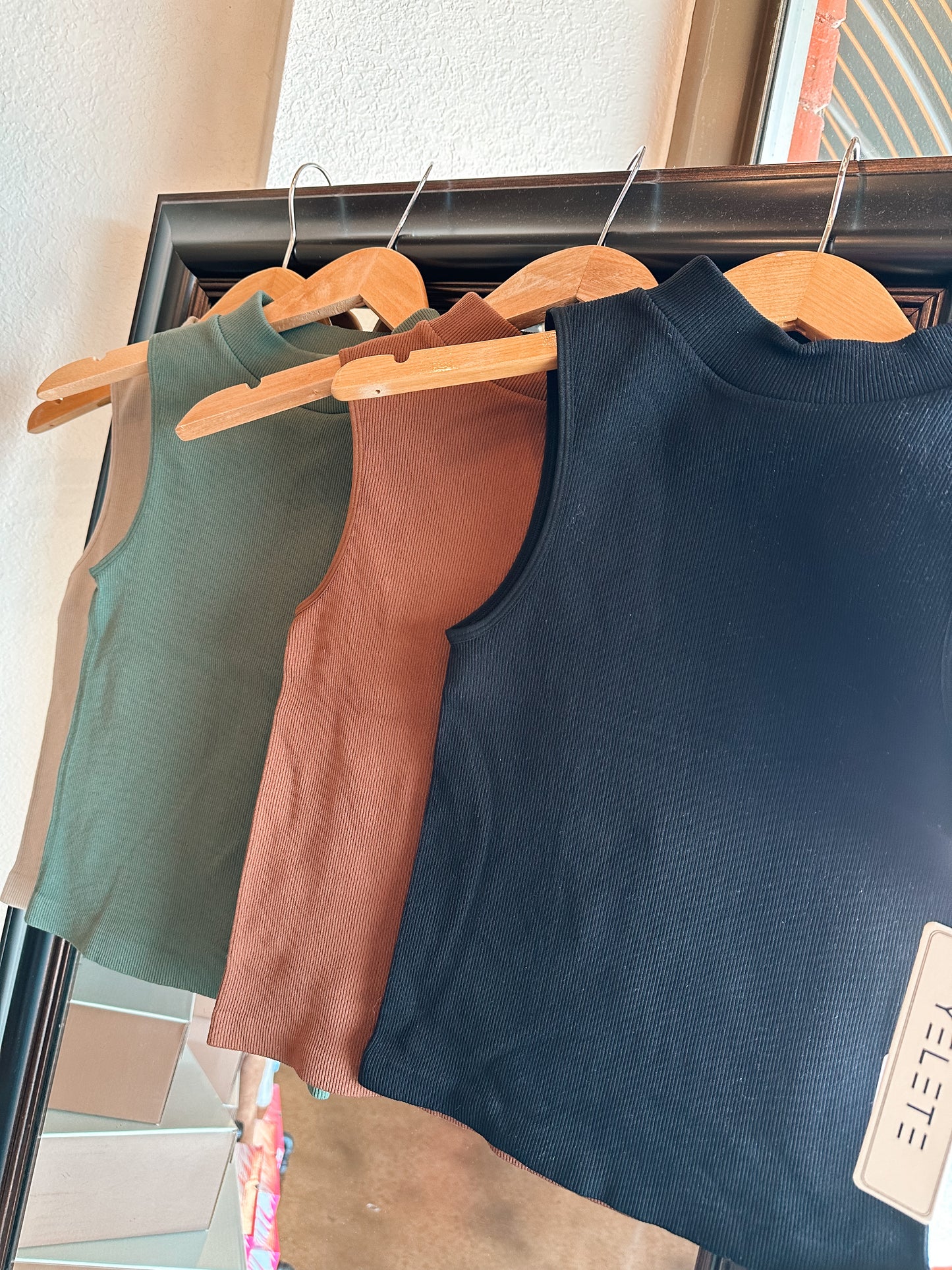 Forever Girl Ribbed Mock Neck Top | COLORS