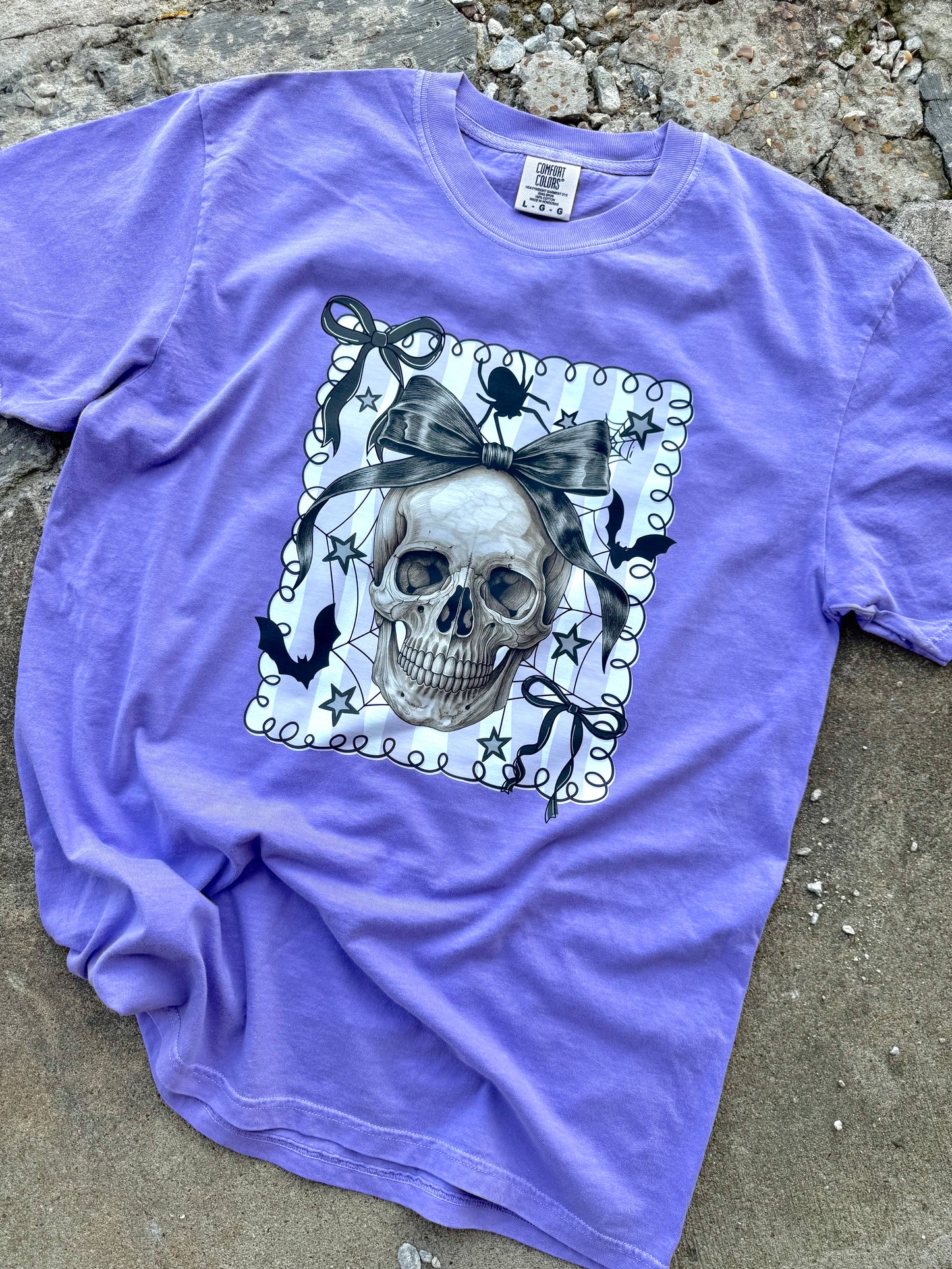 SKELLY & STRIPES GRAPHIC TEE