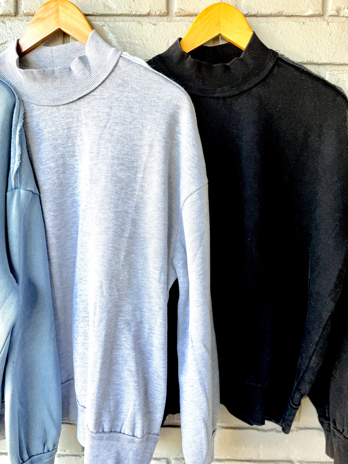 DOUBLE ZERO MOCKNECK SWEATHSIRT