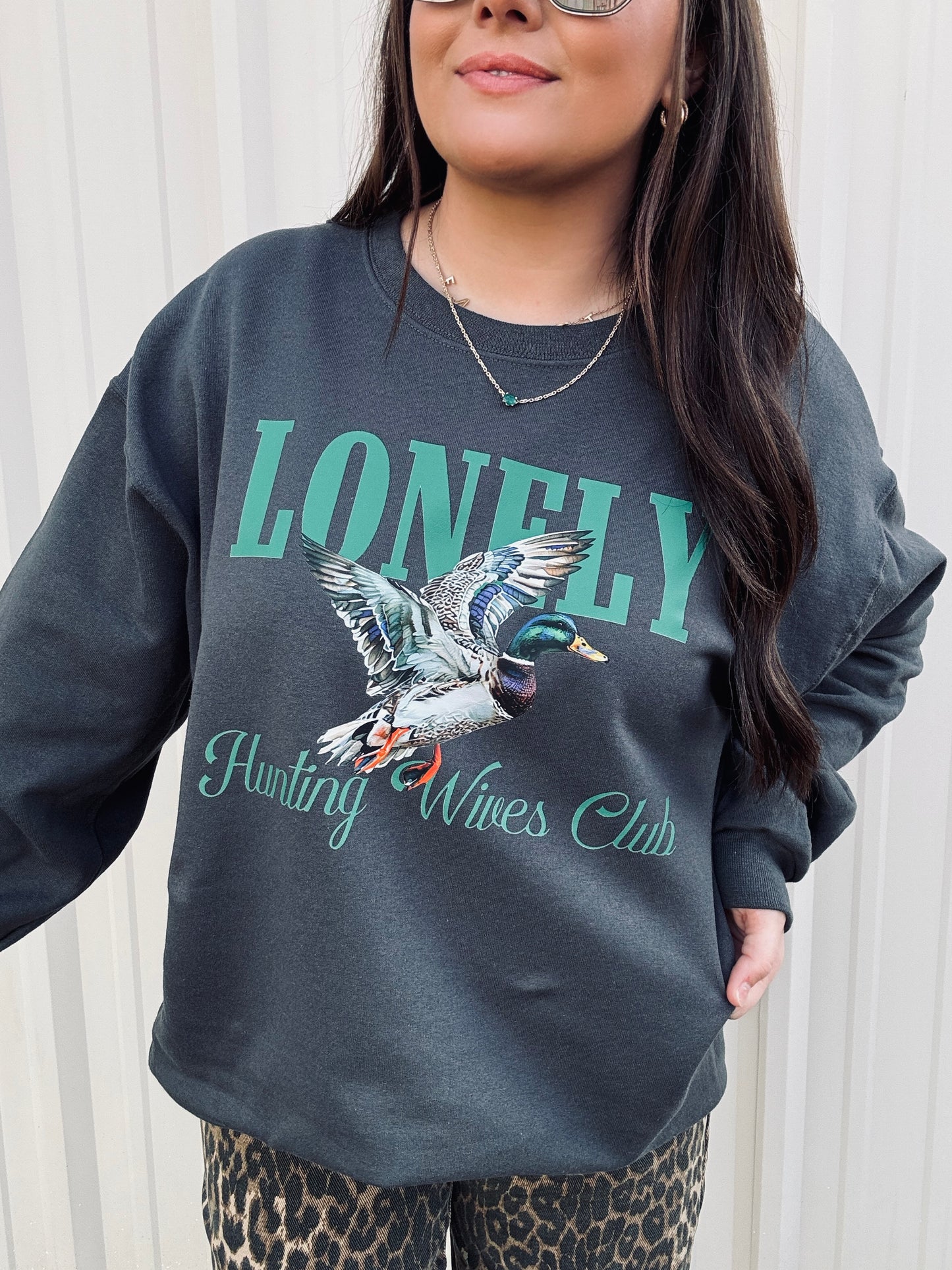 LONELY HUNTING WIVES DUCK CREWNECK