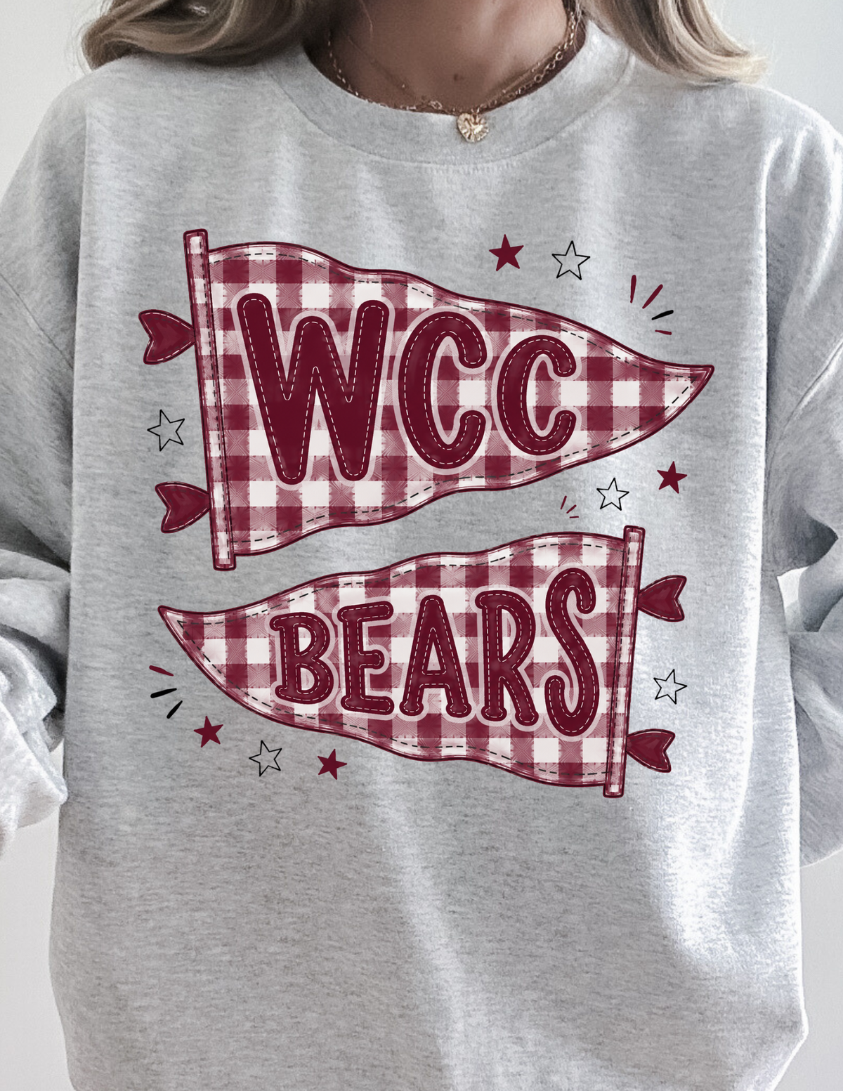 GINGHAM WCC BEARS PENNANT FLAG CREWNECK