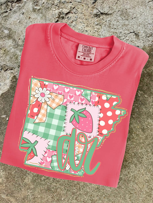 Strawberry Patchwork Ar Graphic tee