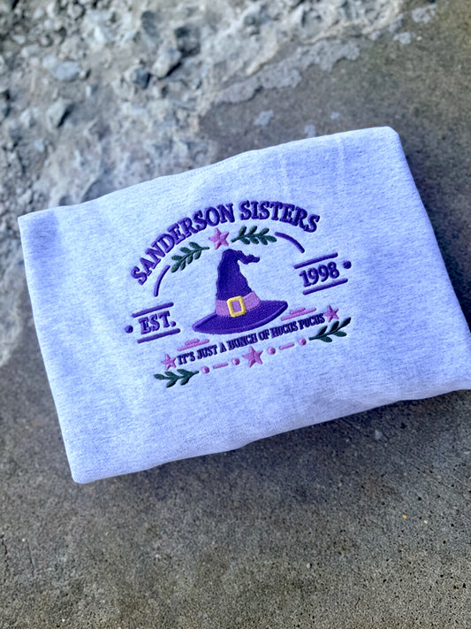 SANDERSON SISTERS EMBROIDERED CREWNECK SWEATSHIRT