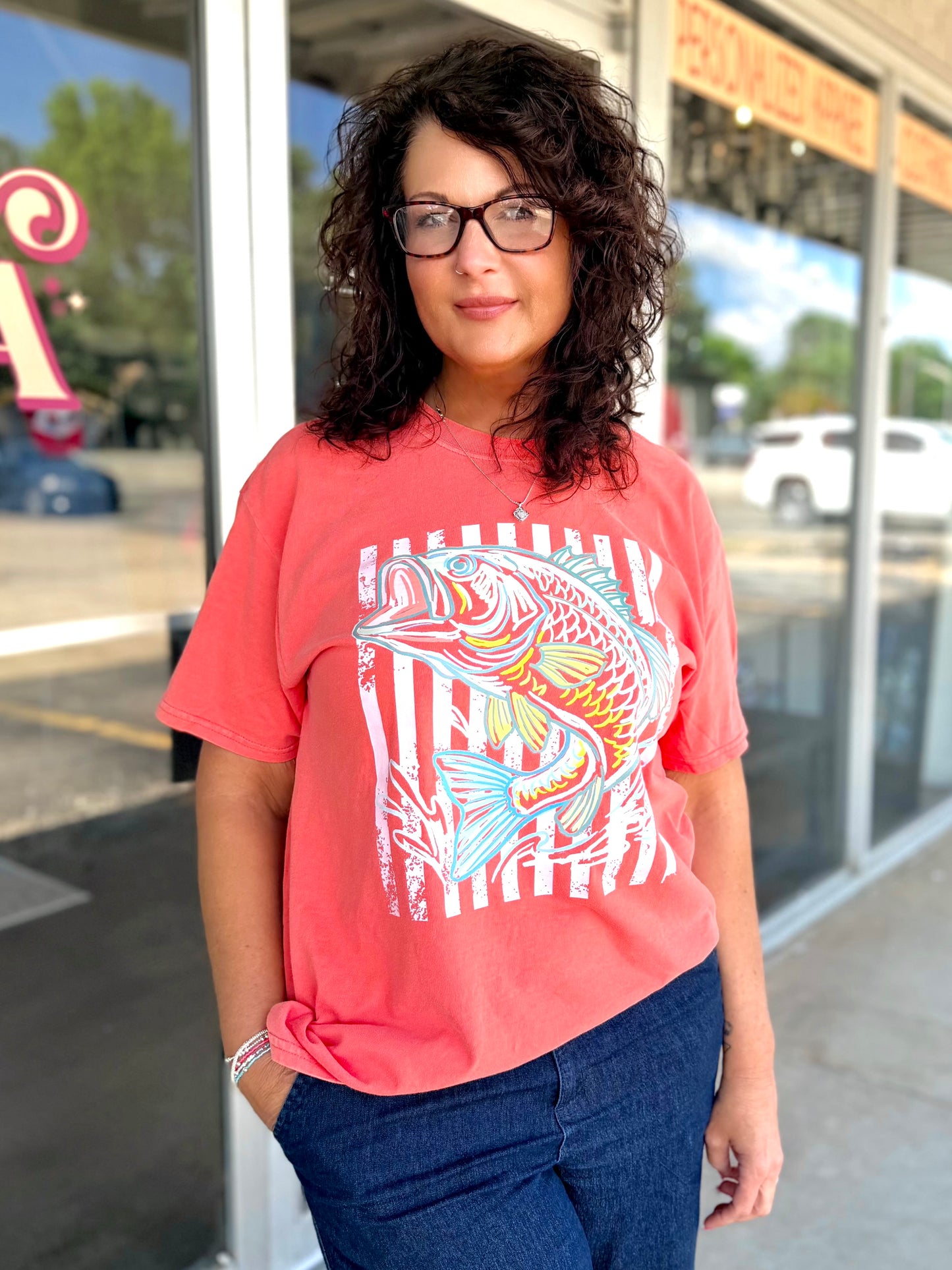 CORAL CATCH GRAPHIC TEE | BRIGHT SALMON