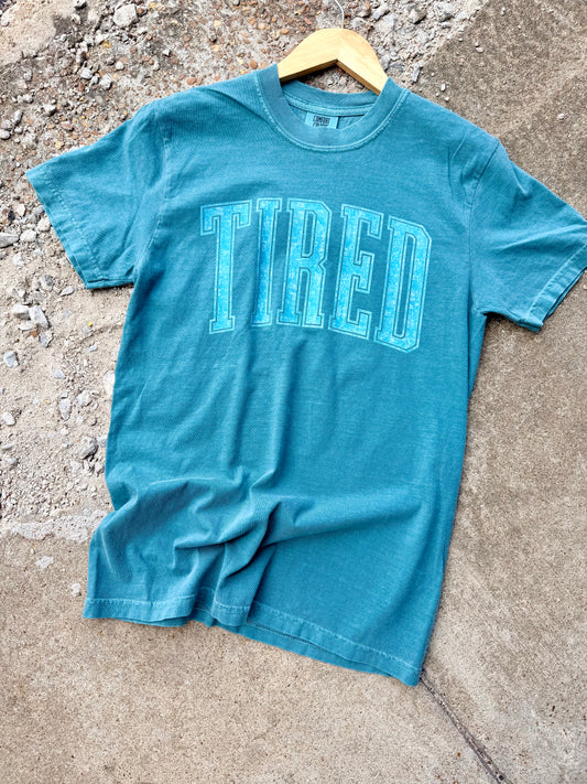 TIRED MONOCHROME GRAPHIC TEE
