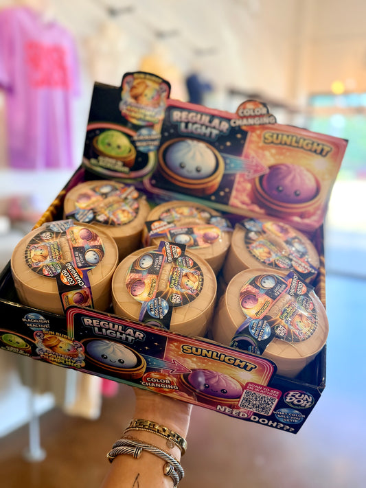 Fun Doh Color Changing Dumpling Squishy Toy