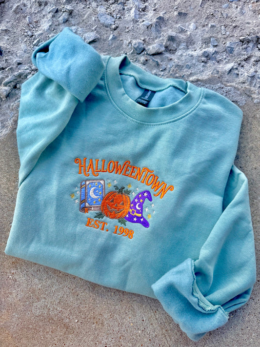 HALLOWEENTOWN EMBROIDERED CREWNECK SWEATSHIRT