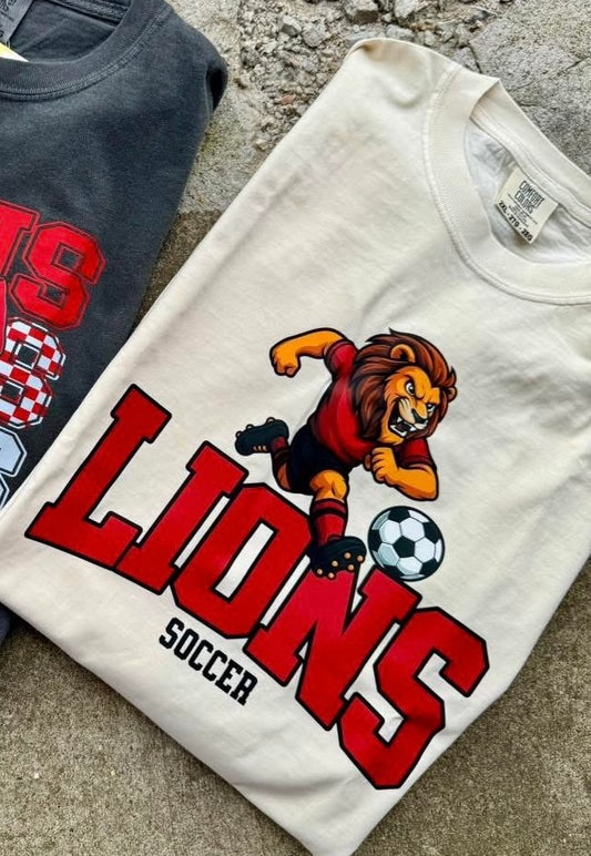 LIONS SOCCER MASCOT GRAPHIC TEE