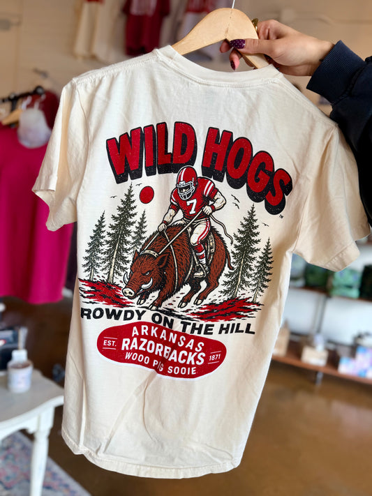 ARKANSAS ROWDY ON THE HILL GRAPHIC TEE
