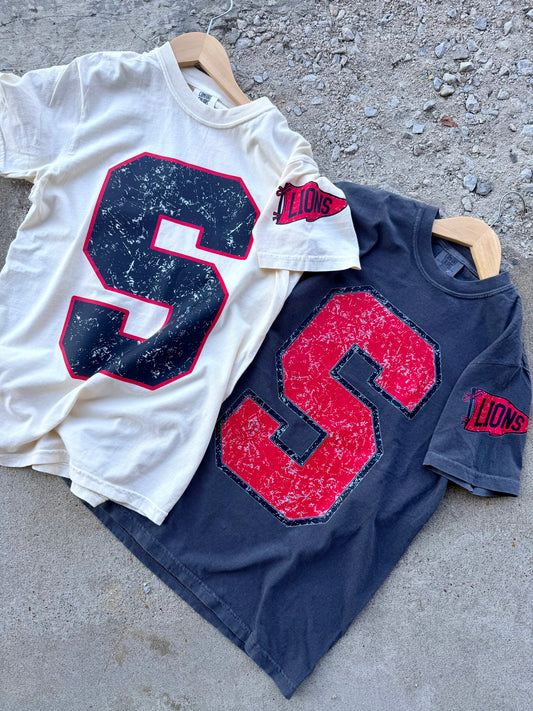 VARISTY LETTER SEARCY LIONS GRAPHIC TEE
