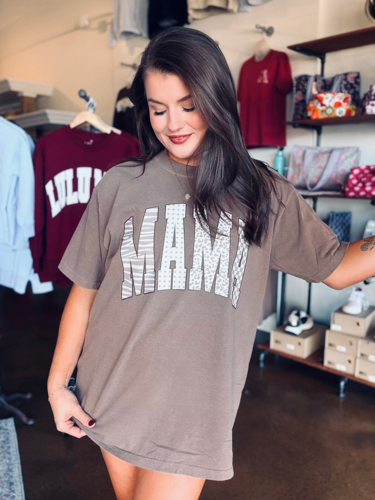 NEUTRAL MAMA GRAPHIC TEE