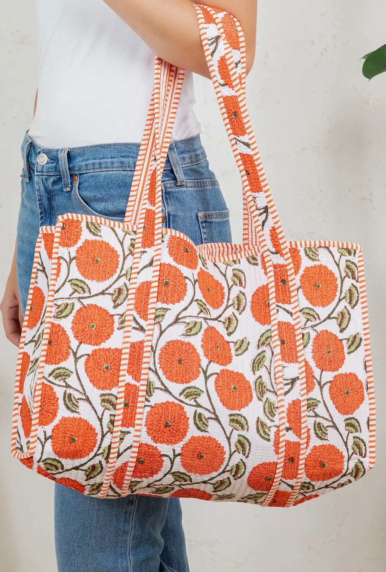 CLEMENTINE BLOOM REVERSIBLE QUILTED TOTE BAG