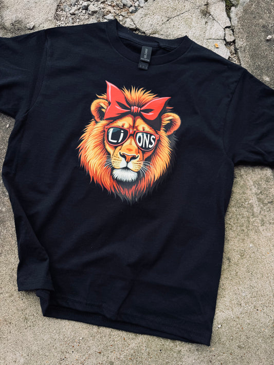 YOUTH BOW LIONS GRAPHIC TEE