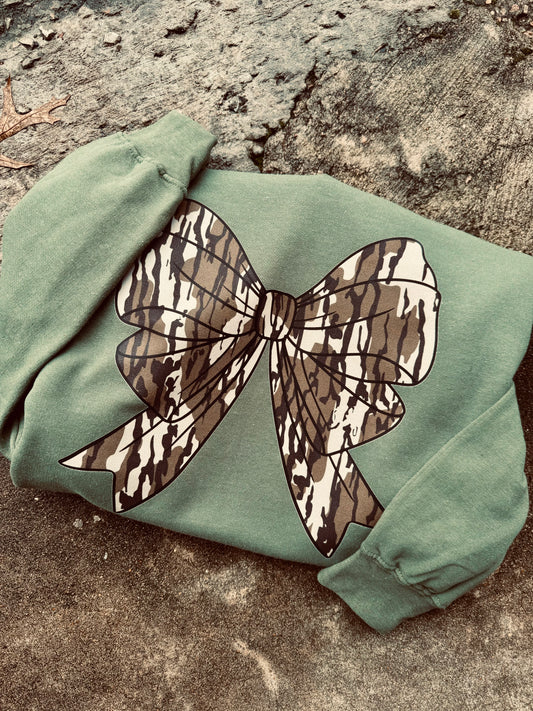 Camo Bow crewneck