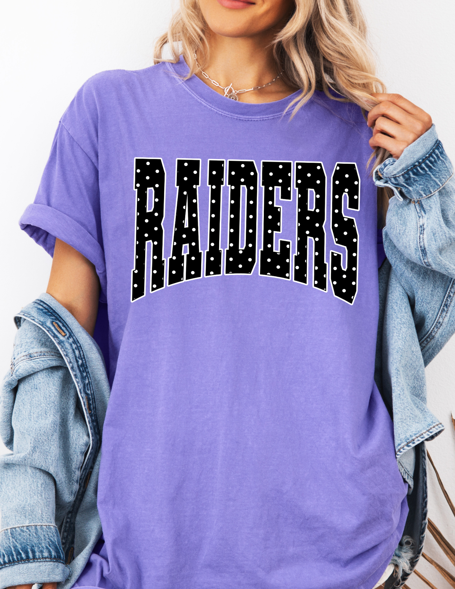 BLACK POLKA DOT RAIDERS | GRAPHIC TEE VIOLET